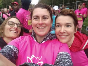 Aptar Employees at Odysséa Marathon for Breast Cancer Support